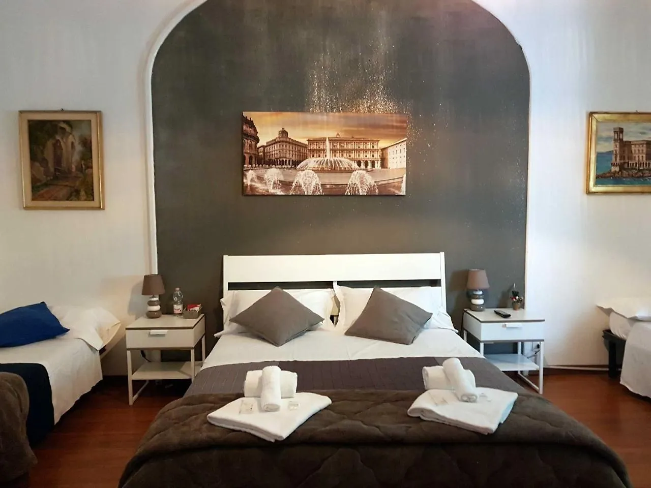 Central Rooms Genoa 0*,